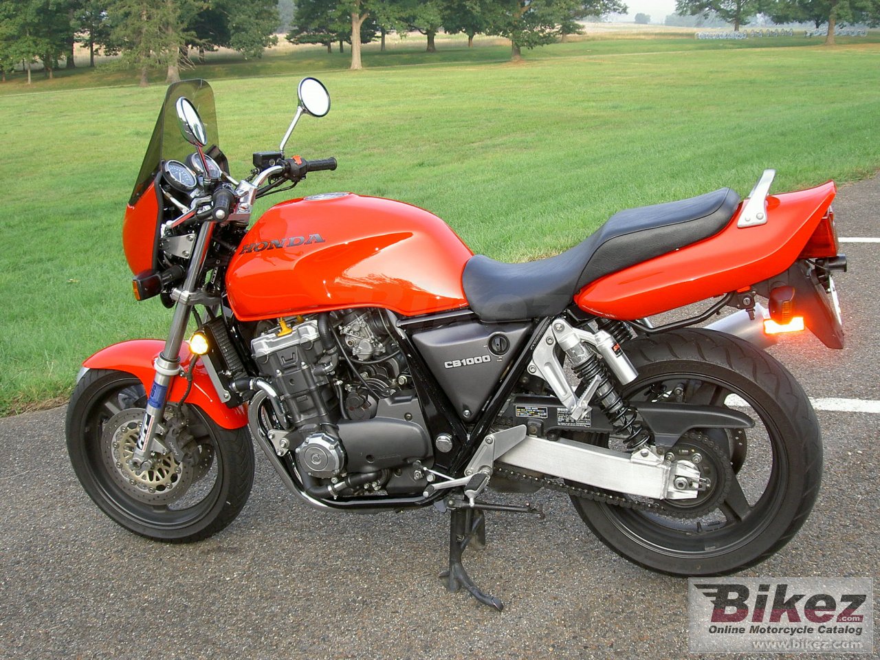 Big  cb 1000 f picture and wallpaper from Bikez.com